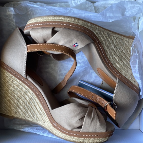 Tommy Hilfiger sandals - Picture 2 of 7